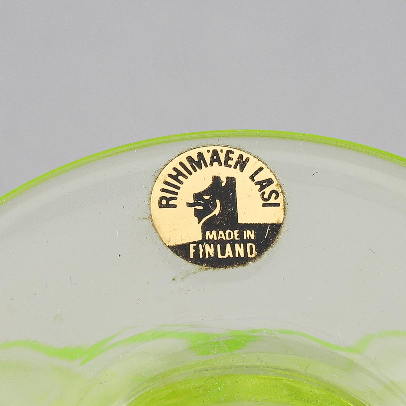 HELENA TYNELL, a sun glass bottle for Riihimäen Lasi Oy. In production 1964-1974.