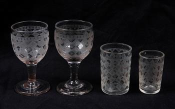 GLAS, 4 st, empire, tidigt 1800-tal. Troligen Casimirsborgs glasbruk.