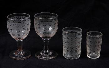 GLAS, 4 st, empire, tidigt 1800-tal. Troligen Casimirsborgs glasbruk.