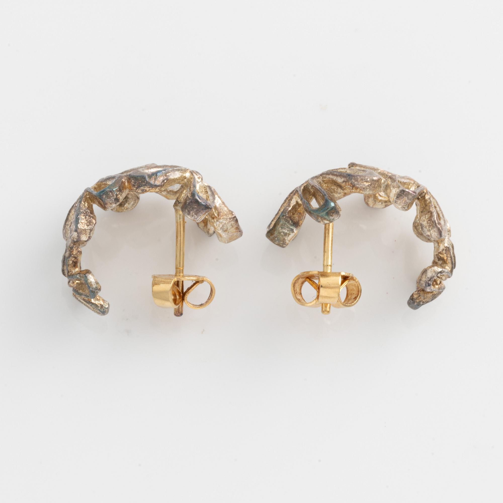 Sandberg, a pair of earrings, silver and 18K gold.