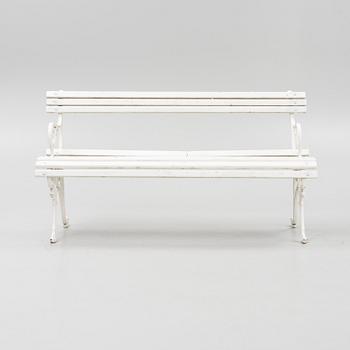 A cast iron garden sofa, 20th century.