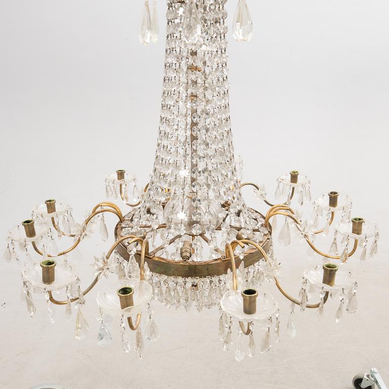 Chandelier/Ceiling light from the turn of the century 1900.