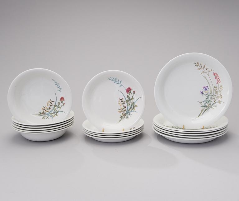 A 23-piece dinnerware set Arabia, Finland 1950s-1960s.