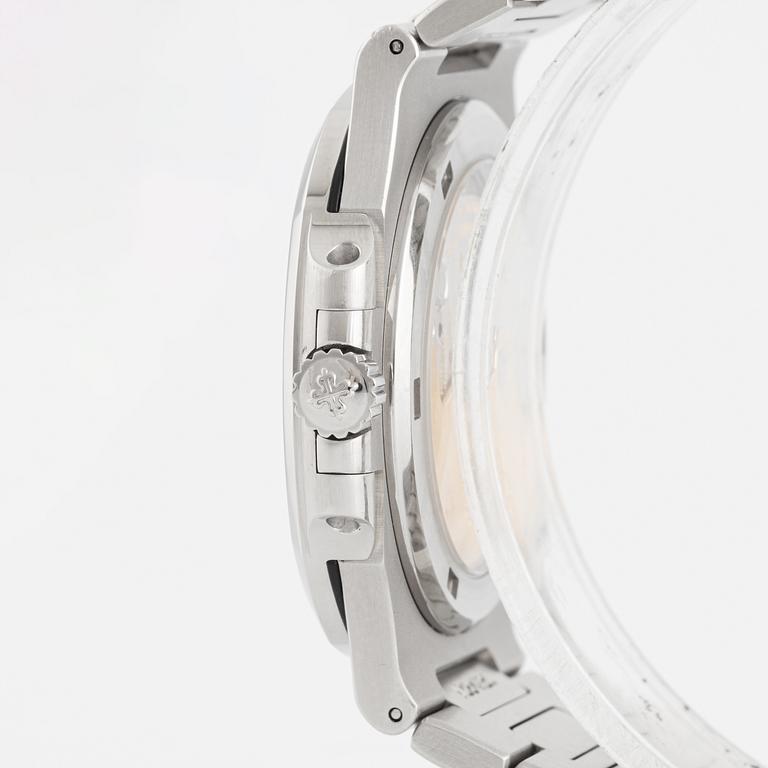 Patek Philippe, Nautilus, ca 2017.
