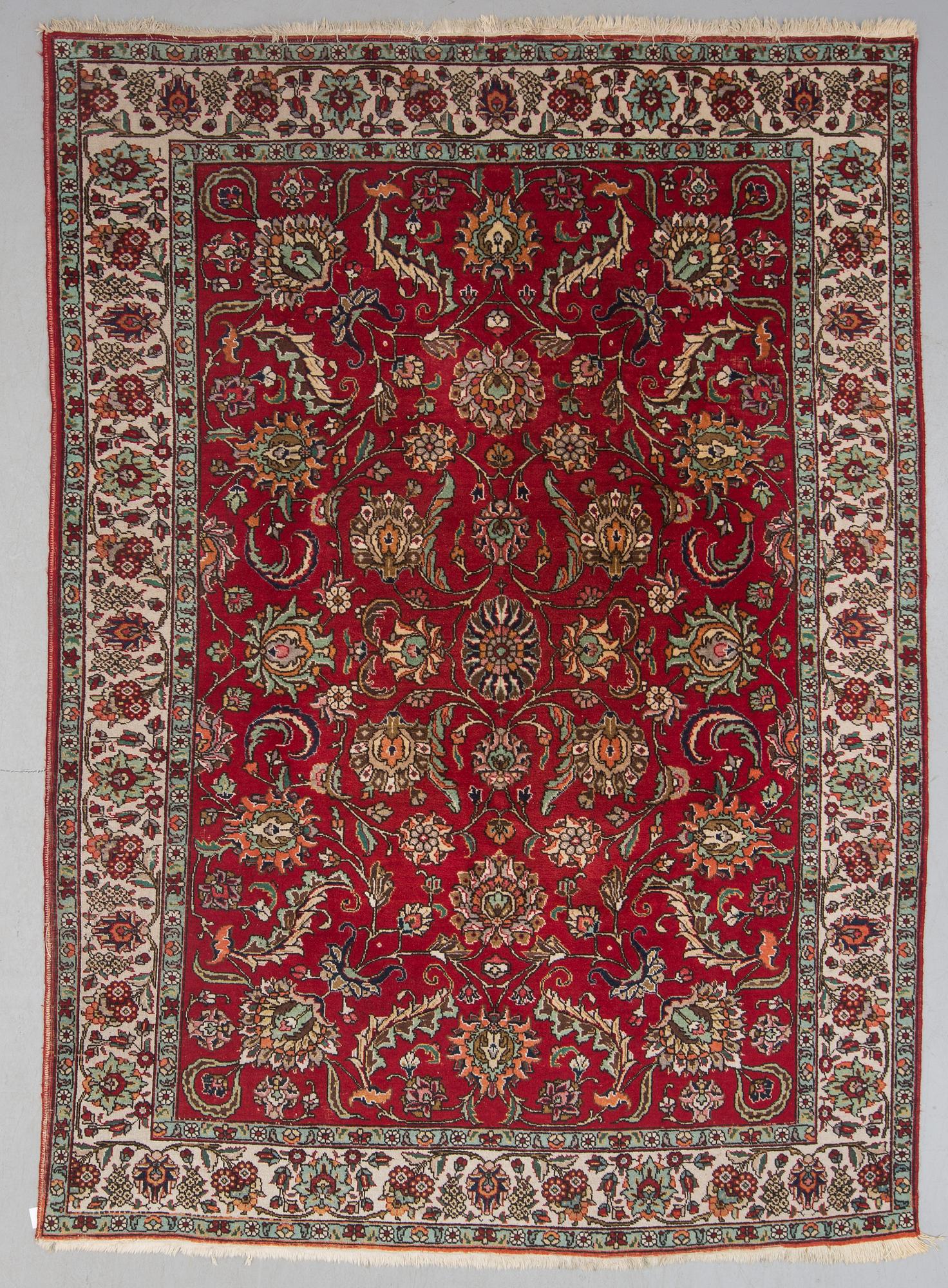 MATTA, old/semiantik, Täbris, ca 306 x 224 cm.