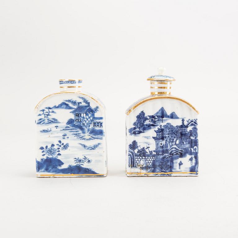 A set of two Qianlong porcelain tea caddies.