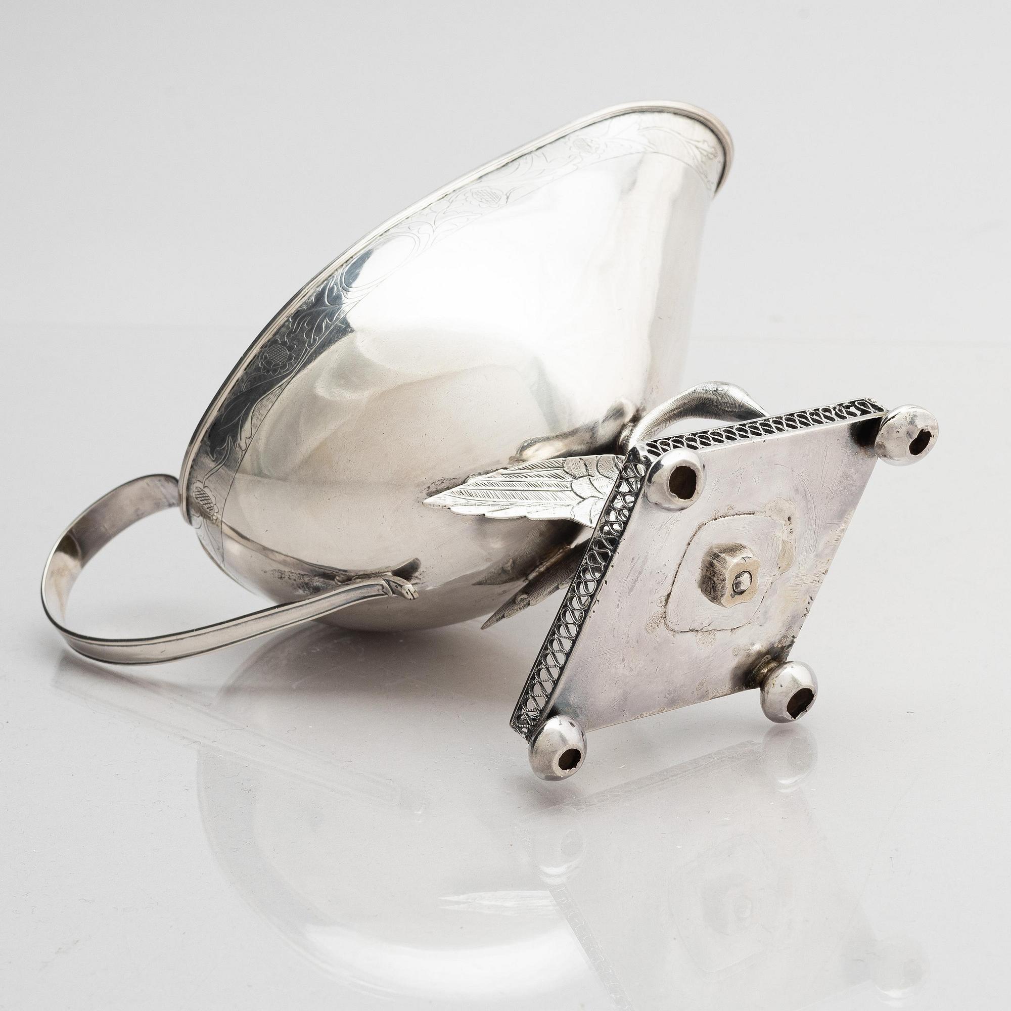 Isaac Malmborg, såsskål, silver, Stockholm 1823. Empire.