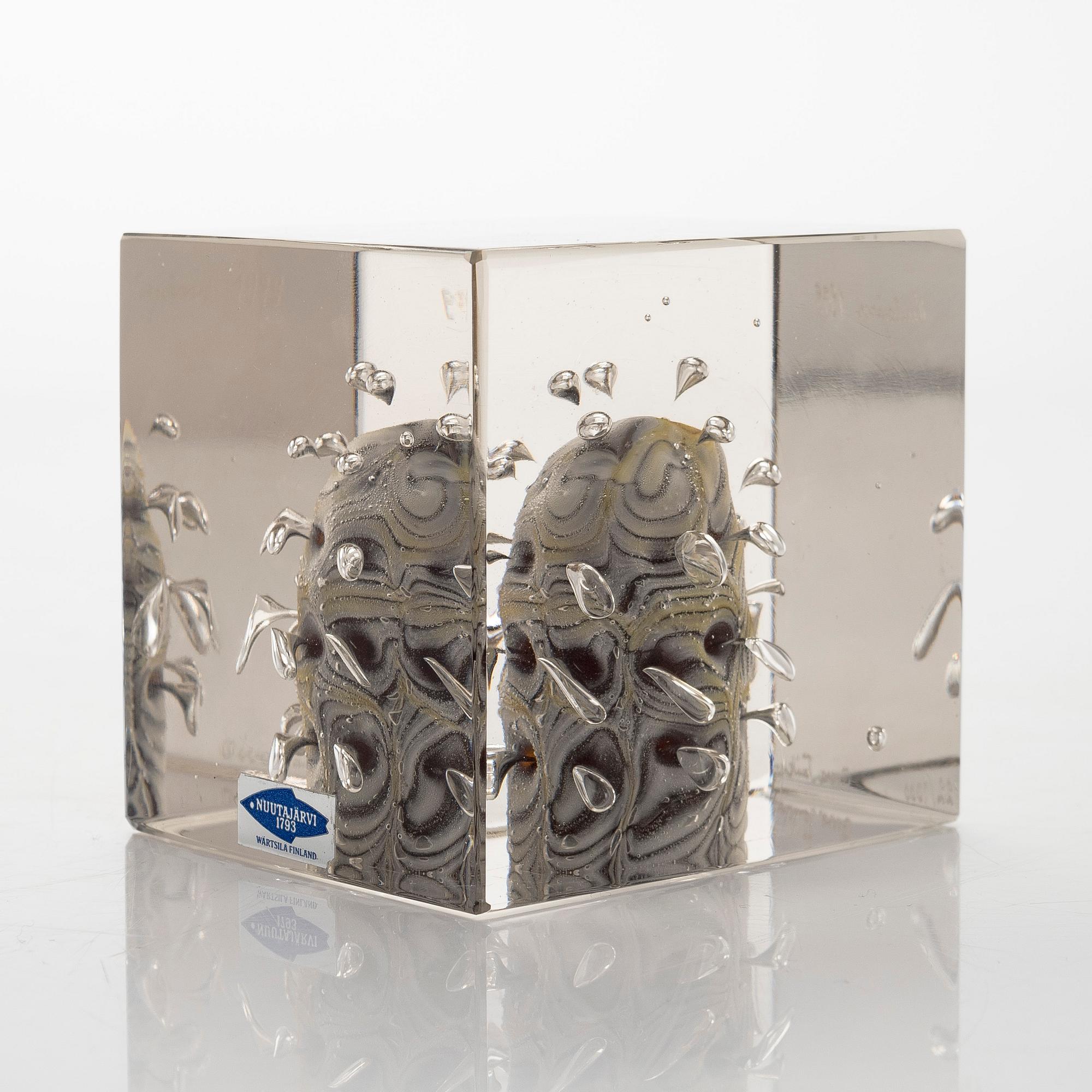 Oiva Toikka, vuosikuutio, signeerattu Oiva Toikka, Nuutajärvi 1979, numeroitu 122/1000.