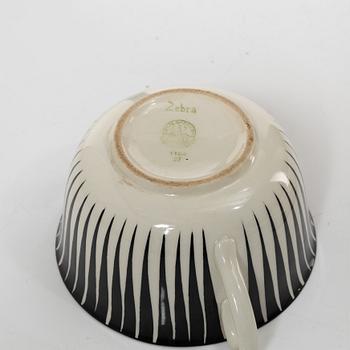 Eugen Trost, stor tekopp med fat, "Zebra", Upsala-Ekeby Gefle.