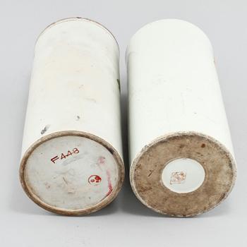 PENSELSTÄLL, 2 st, porslin, Kina, 1800/1900-tal.