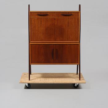 CHIFFONJÉ, 1900-talet tredje kvartal.