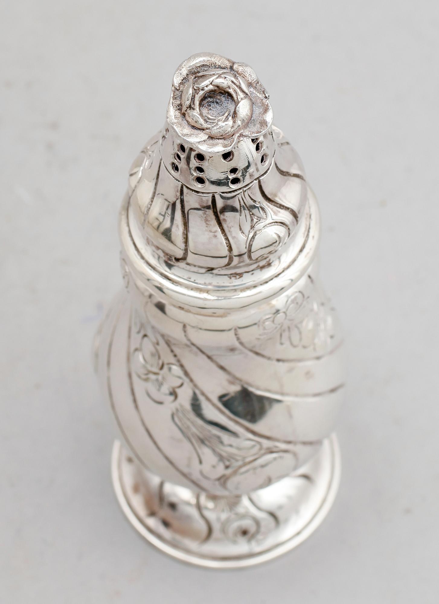 SOCKERRUSKA, silver, importstämplar. Vikt ca 182 g.