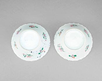 SKÅLAR, ett par, porslin, Qianlong, Kina 1700-tal.
