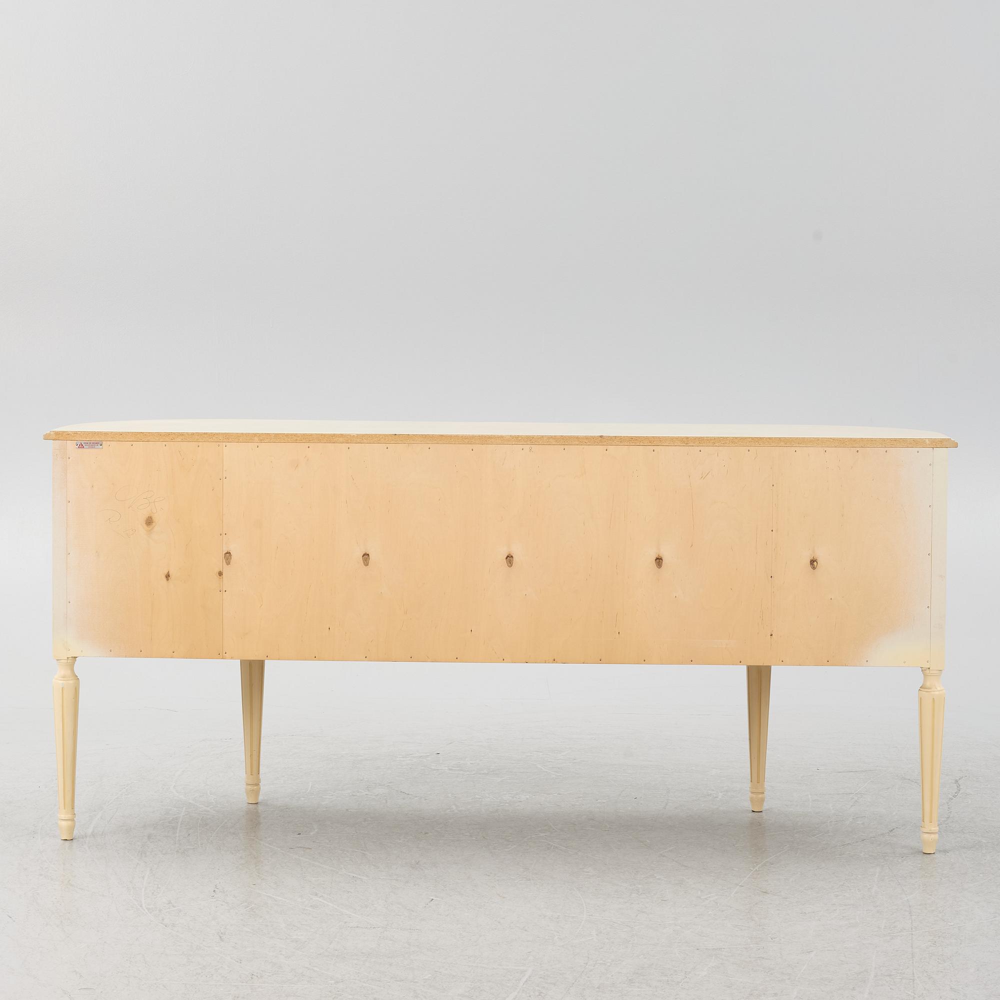 Sideboard, gustaviansk stil, Oscar Edv. Ekelunds Snickerifabriks AB, Virserum, 1900-talets andra hälft.