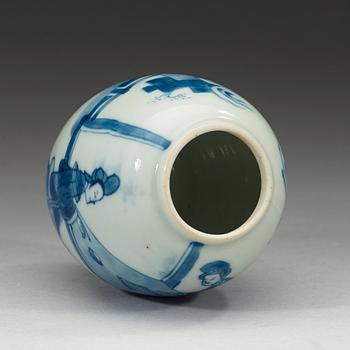 A blue and white tea caddy with cover, Qing dynasty Kangxi (1662-1722).