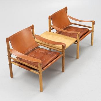 Arne Norell, fåtöljer, ett par med bordsskiva, "Sirocco", Norell Möbel AB.