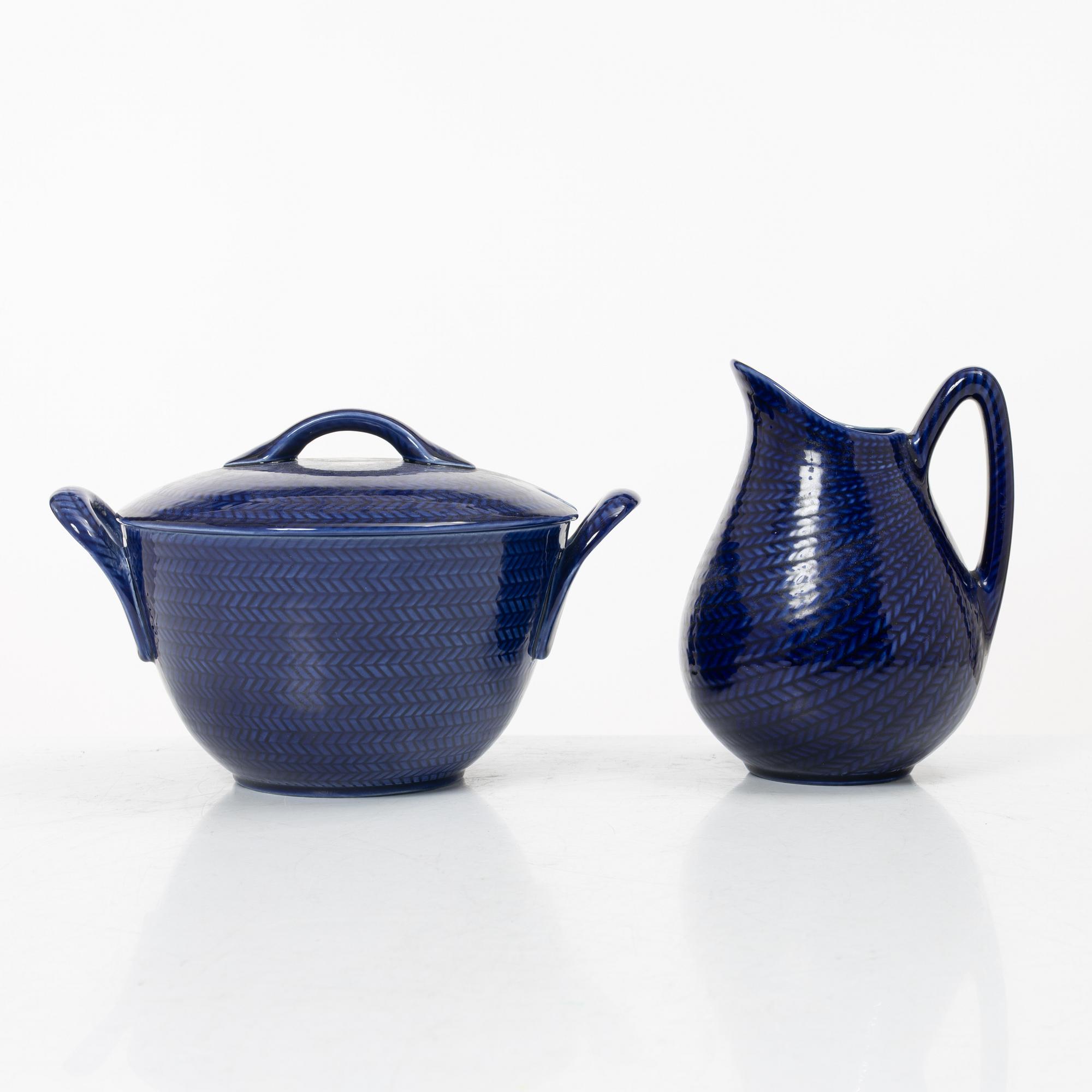 Hertha Bengtson, A 92-piece dinner service, 'Blå eld', Rörstrand, Sweden.