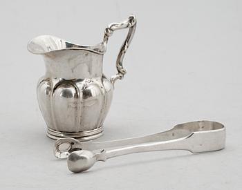 GRÄDDKANNA OCH SOCKERTÅNG, silver, Sverige/England, 1800-tal.