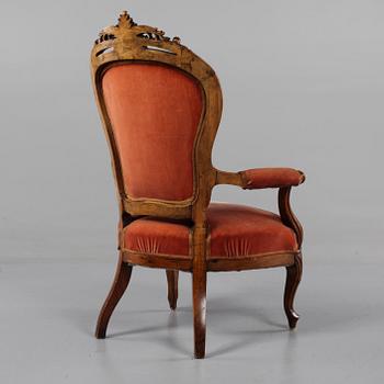 KARMFÅTÖLJ, nyrokoko, 1800-talets andra hälft.