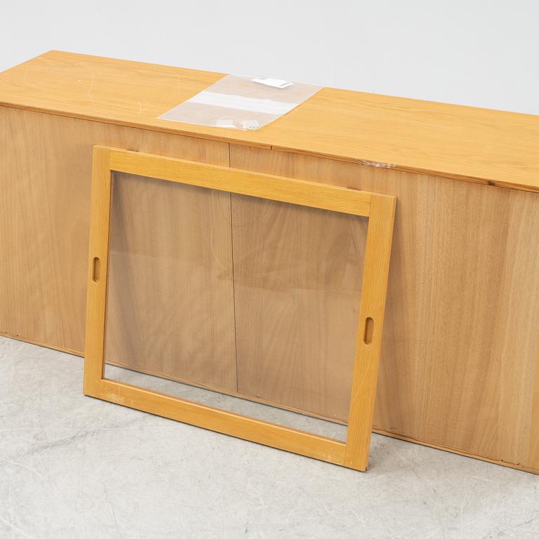 Børge Mogensen, vitrinskåp, Karl Andersson & Söner, 1900-talets andra hälft.