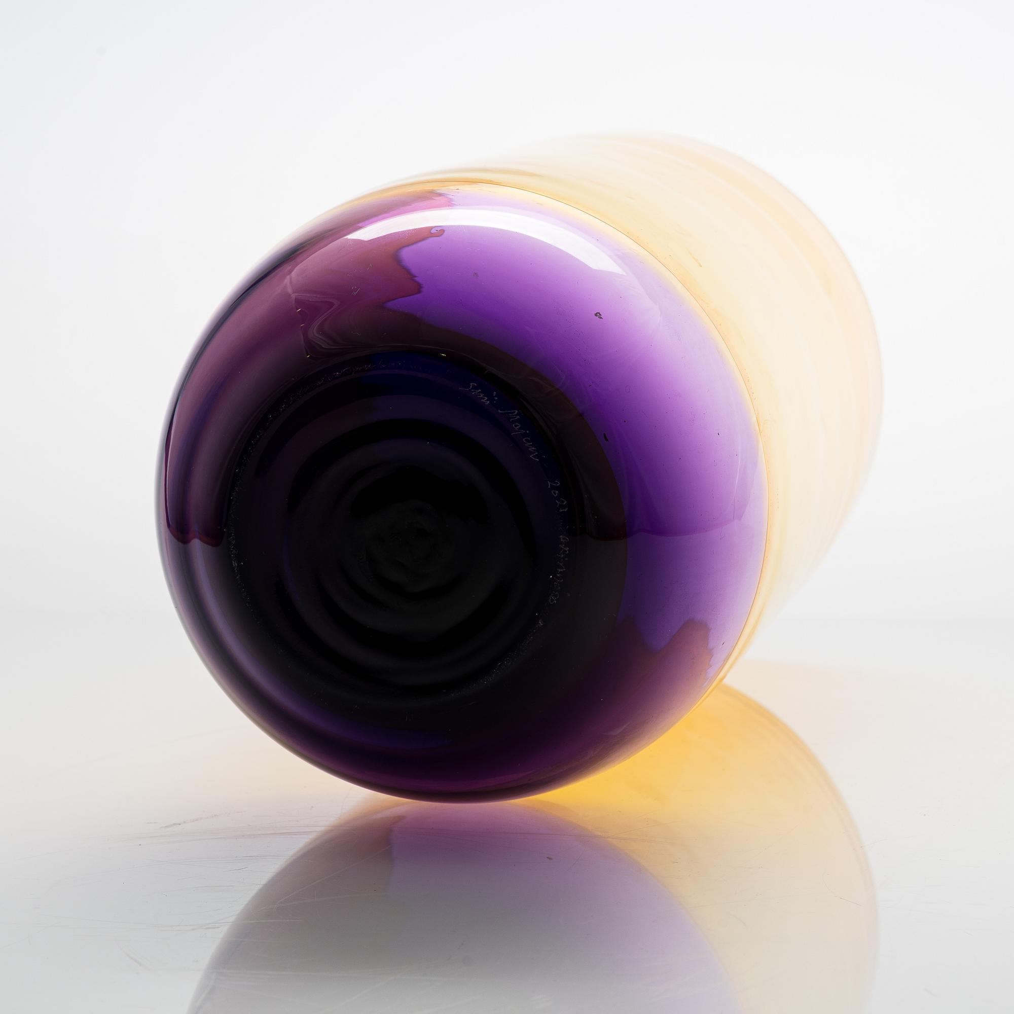 Sini Majuri, 'Orinnoro' glass sculpture, signed Sini Majuri 2021, Glass Studio Mafka&Alakoski Riihimäki.