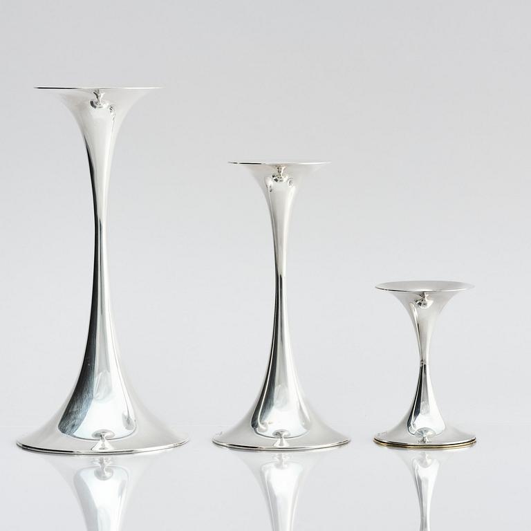 Tapio Wirkkala, three sterling silver 'Trumpetti' candlesticks, Kultakeskus, Hämeenlinna 1973.