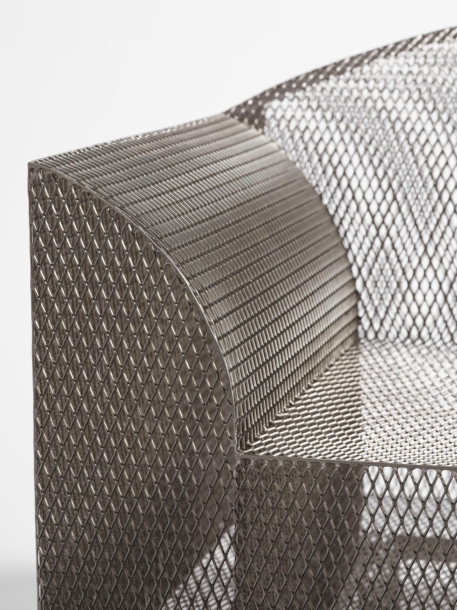 Shiro Kuramata, fåtölj, "How High the Moon", Vitra, 2003.