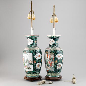A pair of Chinese famille verte vases turned into table lamps, 20th century.