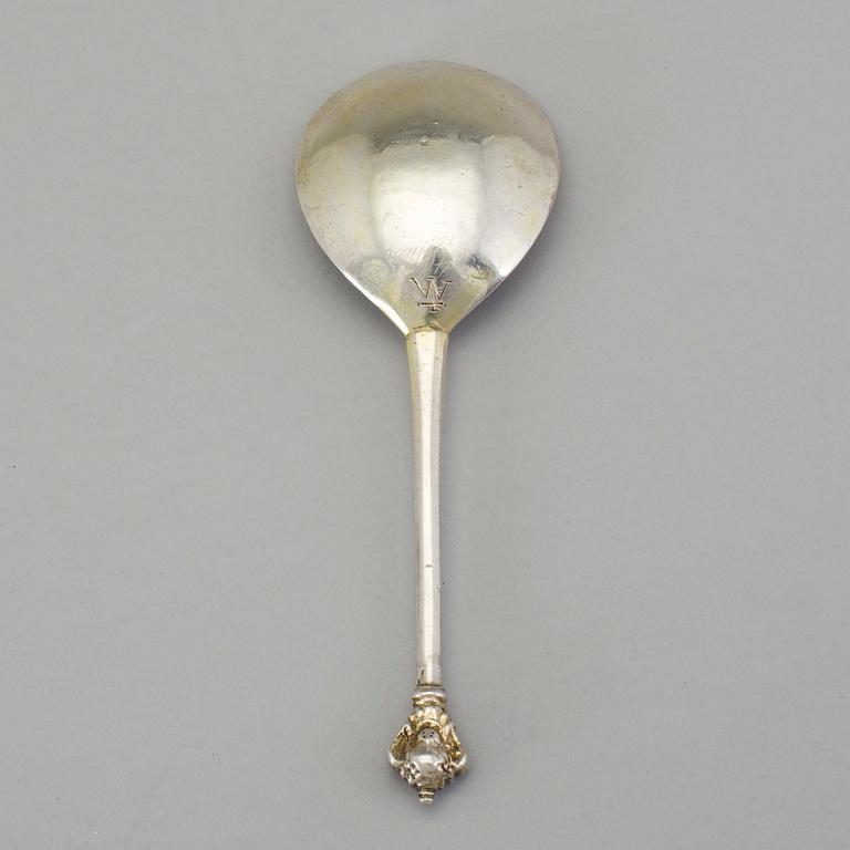 SKED med dubbel kerubknopp, ostämplad, Sverige, 1600-tal, (möjligen Anders Andersson Amor, Sthlm 1684-1703), silver.