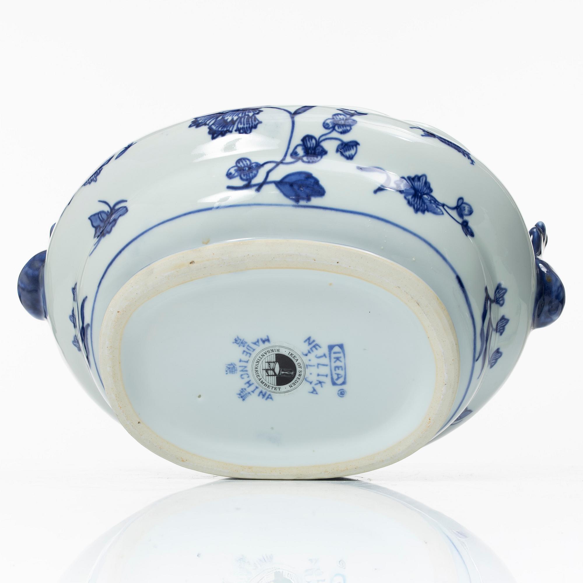 Tureen with lid and platter, porcelain, "Clove", IKEA's 18th-century series, 1990s.