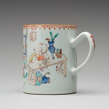 A famille rose jug, Qing dynasty, 18th Century.