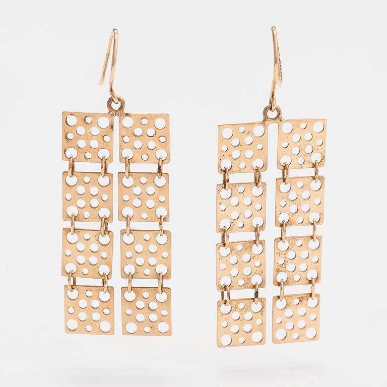 Liisa Vitali, örhängen "Pitsi", 14K guld. Westerback, Helsingfors 1970.