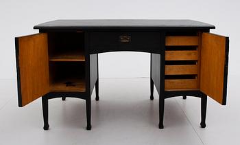 HURTSSKRIVBORD, 1900-talets första hälft.