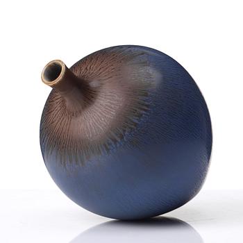 Berndt Friberg, a stoneware vase, Gustavsberg studio, Sweden 1978.