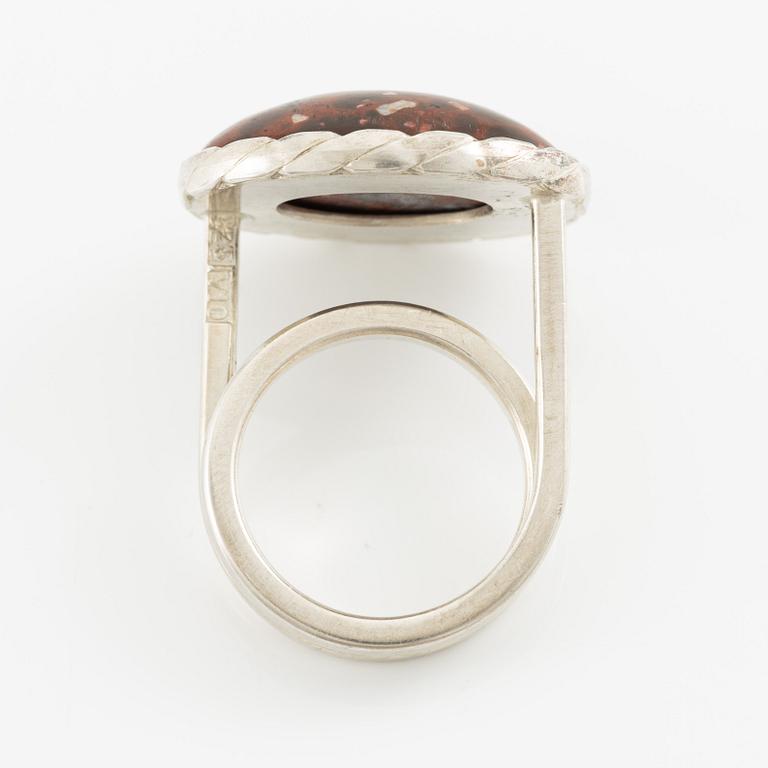 Jan-Christer Lundqvist, ring, sterlingsilver med porfyr, Skövde 1995.
