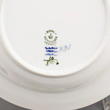 MATSERVIS, 31 delar, "Blå blomst", Royal Copenhagen.