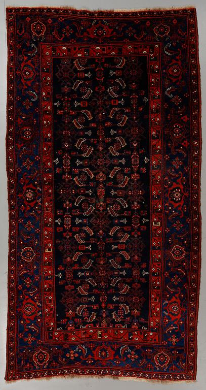 MATTA, orientalisk, modern tillverkning, ca 280 x 147 cm.