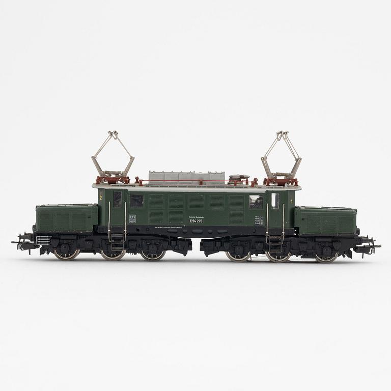 Märklin, a model 3022 electrical locomotive, gauge H0.