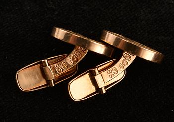 Boris Sarvala, A PAIR OF CUFFLINKS, gold 14K, N. Westerback, Helsinki 1968. Sign. BS. Weight 8,7 g.