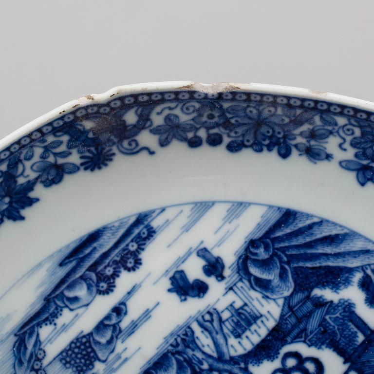 TALLRIKAR, 5 st, porslin, Kina, Qianlong 1736-1795.