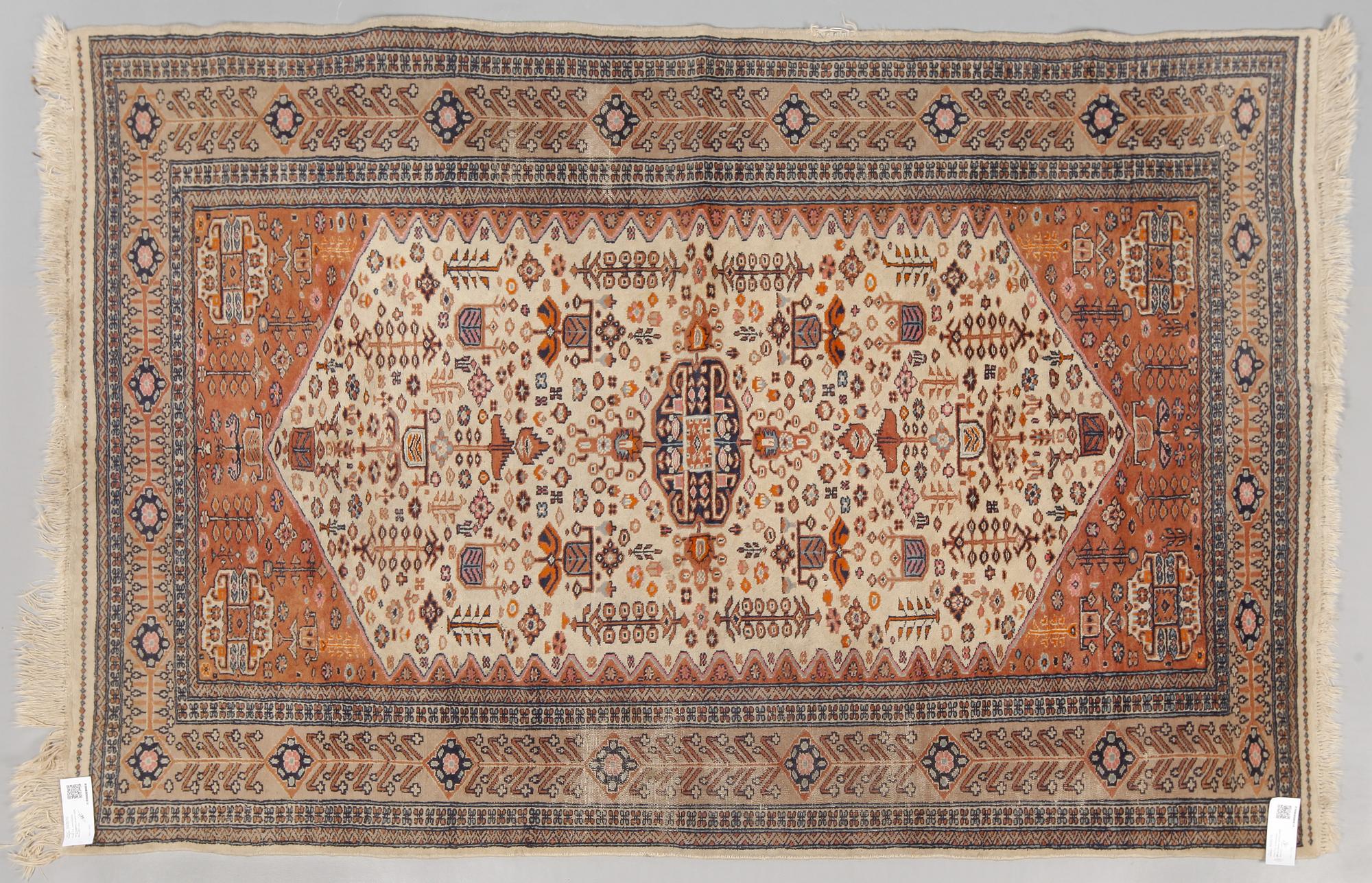 MATTA, orientalisk, 1900-talets andra hälft, 184x127 cm.