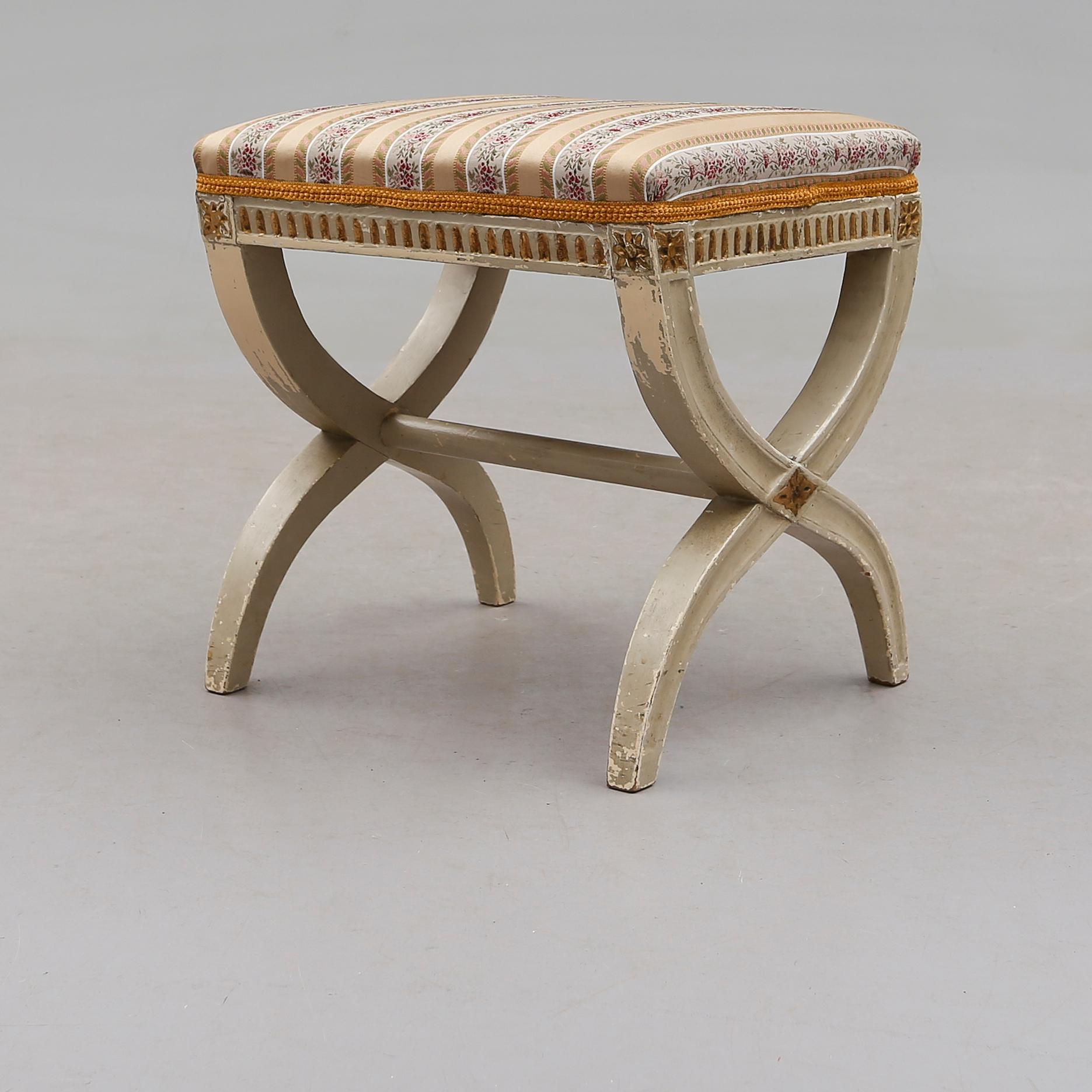 TABURETT, gustaviansk stil, 1800-talets andra hälft.