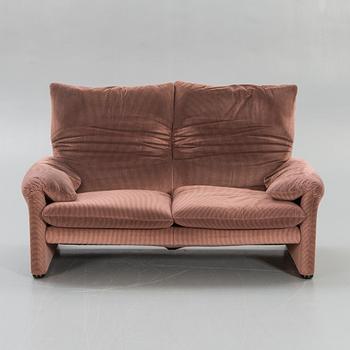 Vico Magistretti, sofa "Maralunga" for Cassina later part of the 20th century.