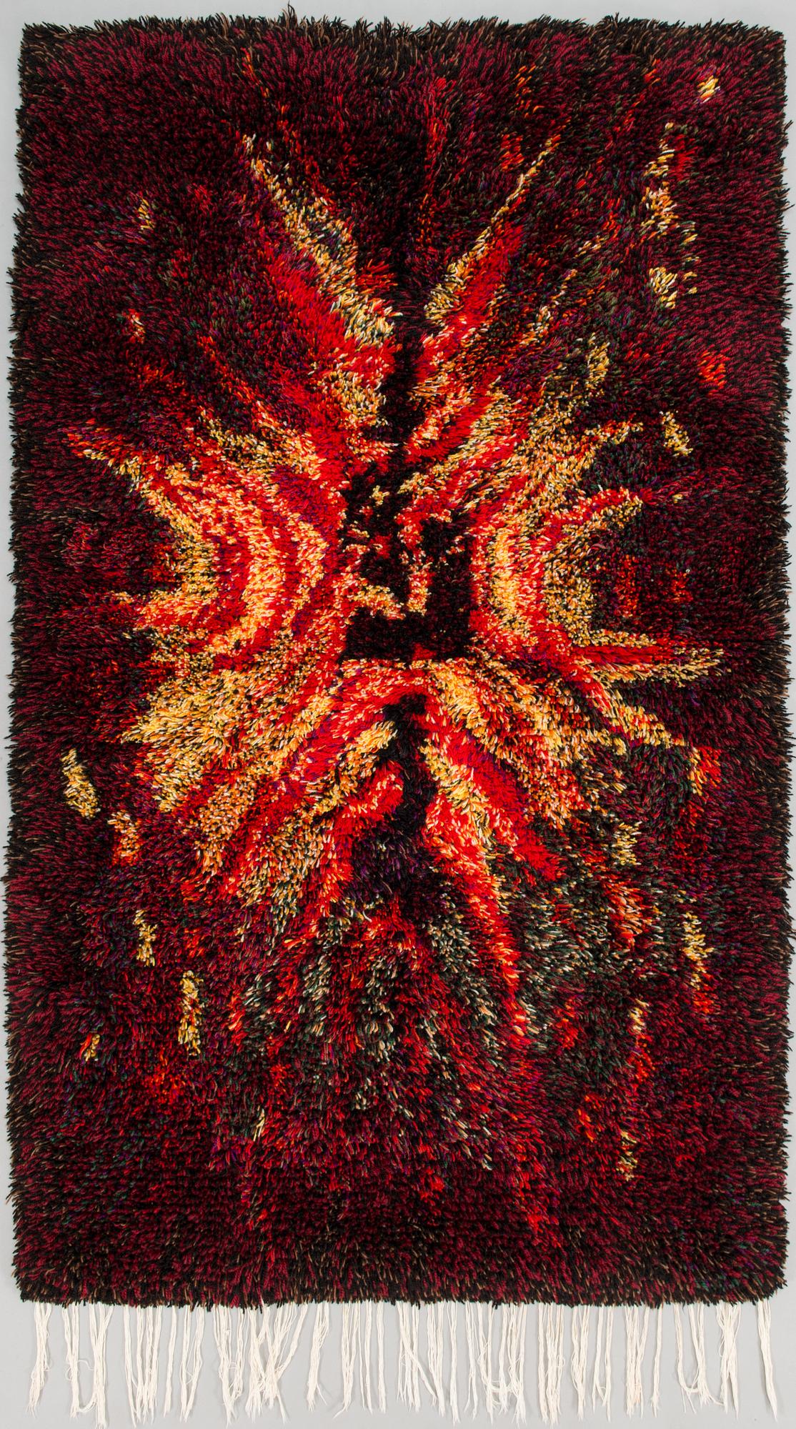 Satu Peura, ryijy, A Finnish wool ryijy rug "Fire flower", 172 x 101 cm.