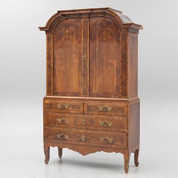 Salsskåp, 1700-talets andra hälft. Rokoko.