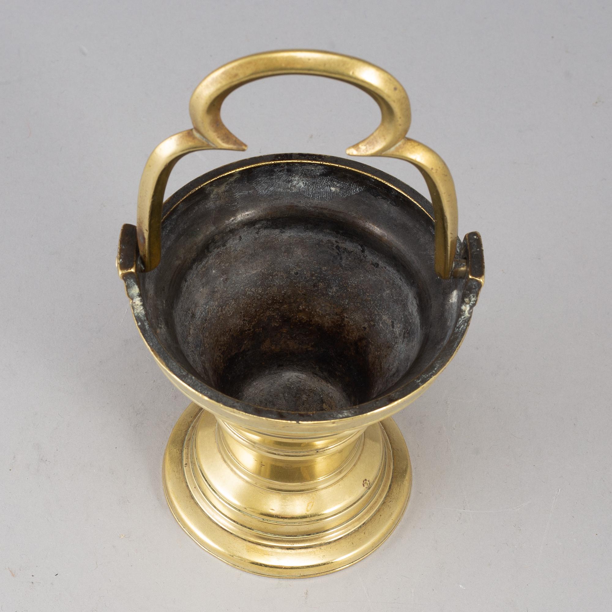 A bronze Holy Water bowl, 16th/17th century.