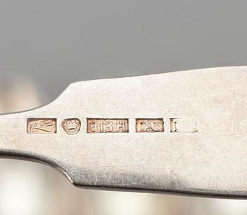 PARTI SILVER, 12 matskedar, 6 teskedar och 6 fruktknivar. 813 silver. Tavastehus/Åbo 1920-30-tal. Vikt 665 g.