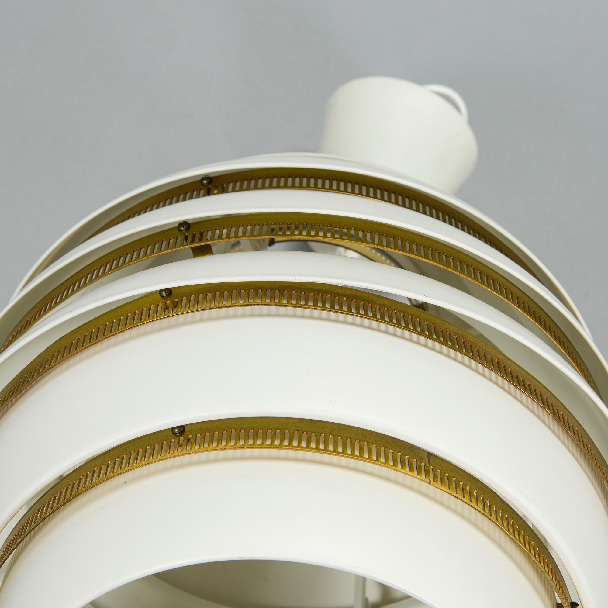 Alvar Aalto, kattovalaisin, malli A332, "Mehiläispesä", Valaistustyö.