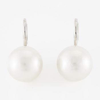 Örhängen 18K vitguld med odlade South sea pärlor.