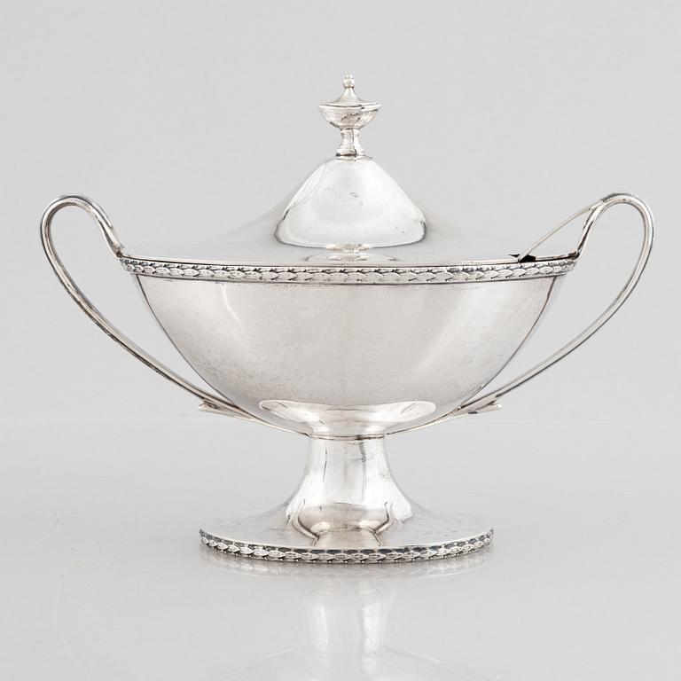 A Gustavian style silver sugar bowl, MGM AB, Uppsala, Sweden, 1920's.